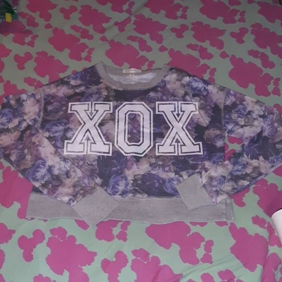 Aeropostale XOX Floral‎ Crop Sweatshirt Size Small - Picture 1 of 4
